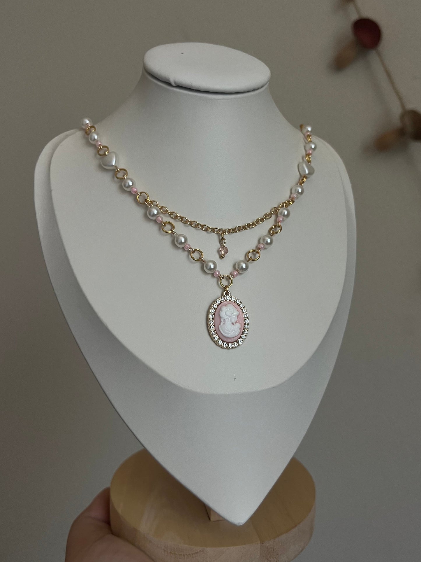blush vignette pearl necklace