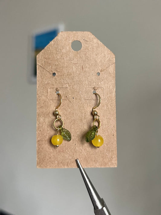 hint of lemon earrings