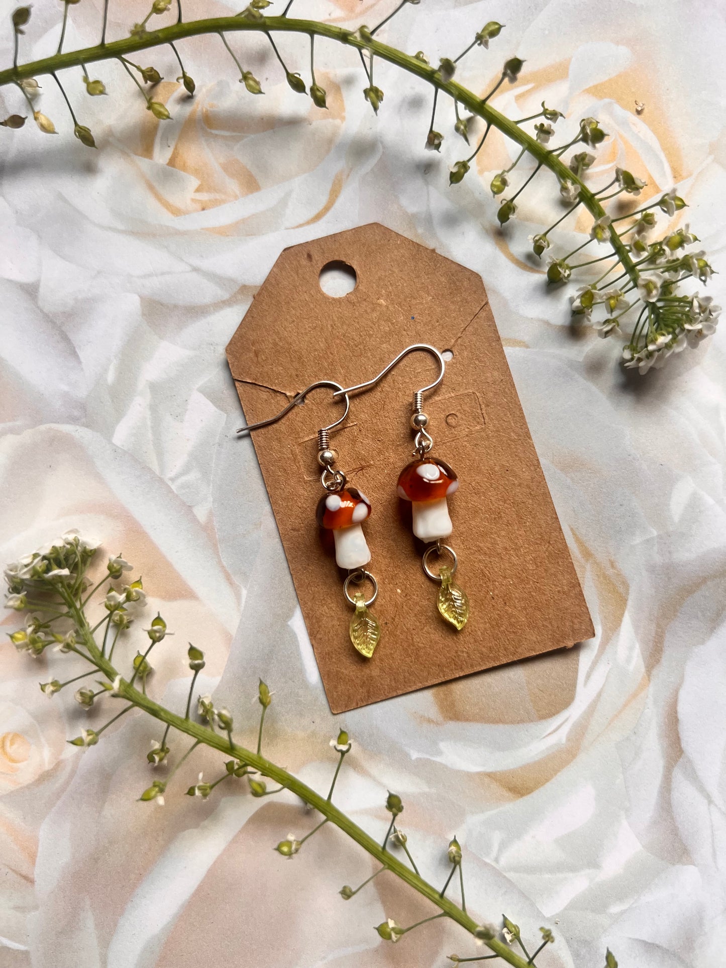 Mini Mushroom with Leaf