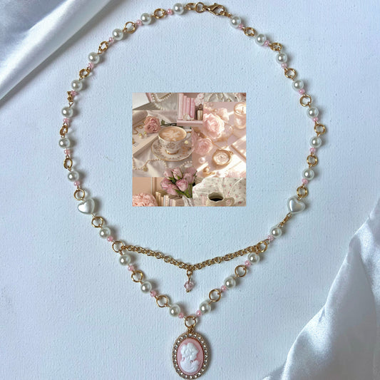 blush vignette pearl necklace