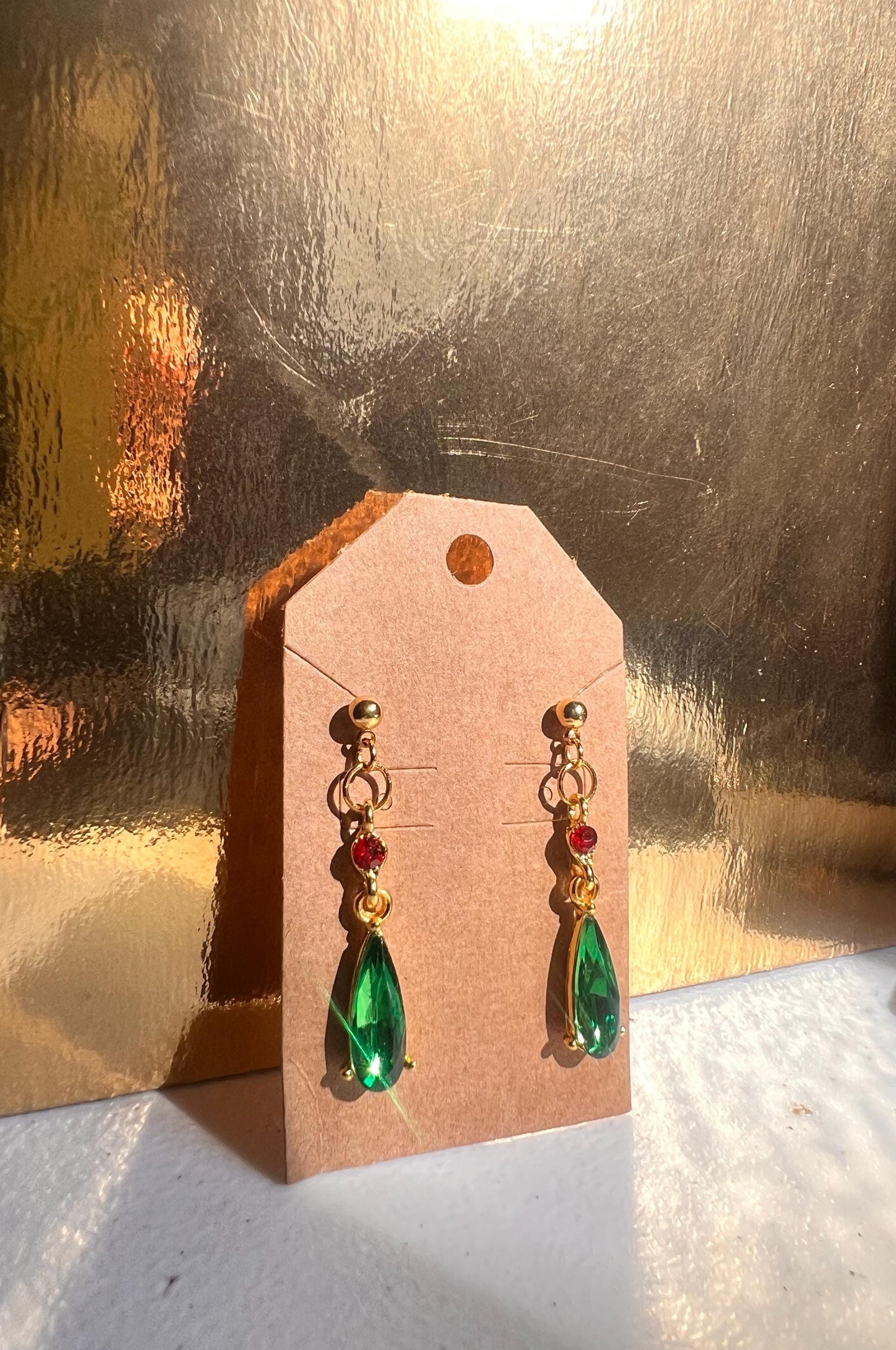 Howl-Inspired Gold-Plated Green Crystal Drop Earrings – Howl’s Moving Castle Jewelry