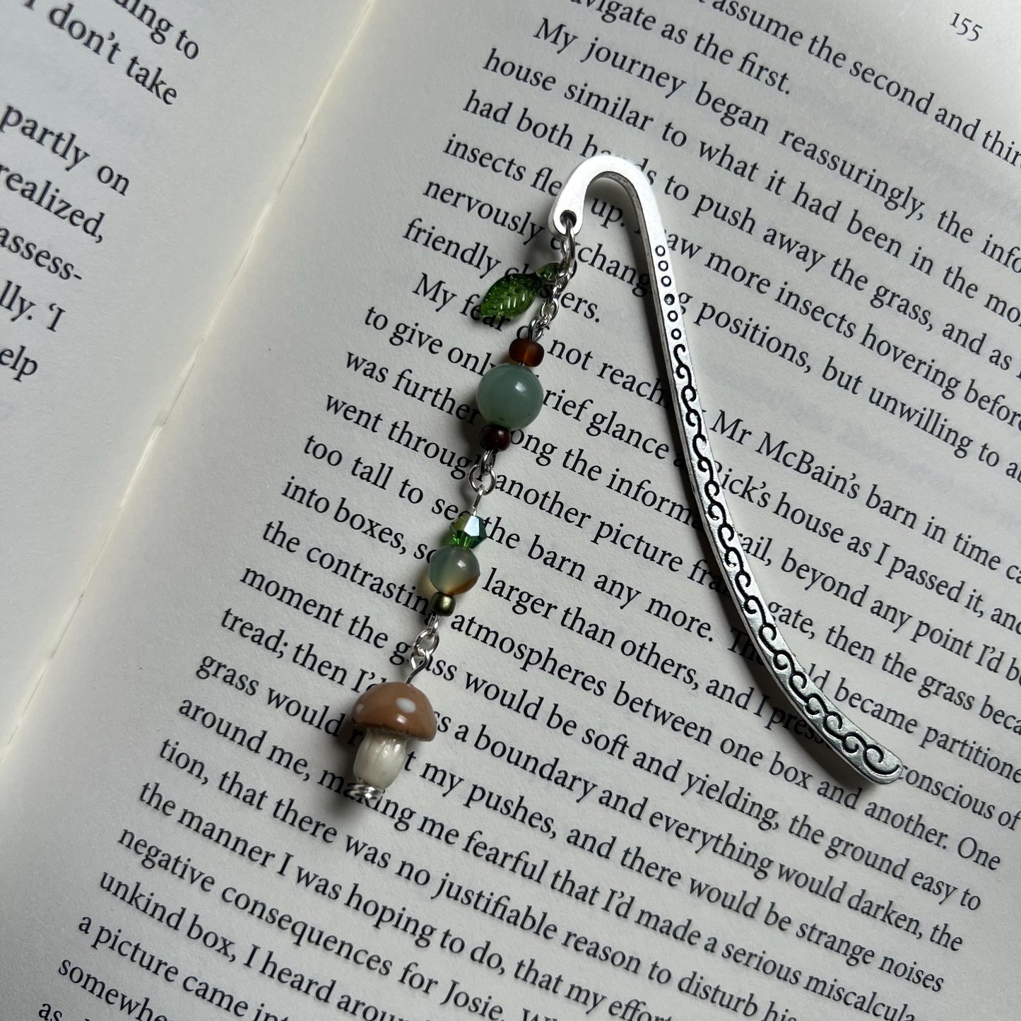 Customizable Fairycore Bookmark with Handmade Clay Mushrooms – Cottagecore Beaded Bookmark – Gold or Silver