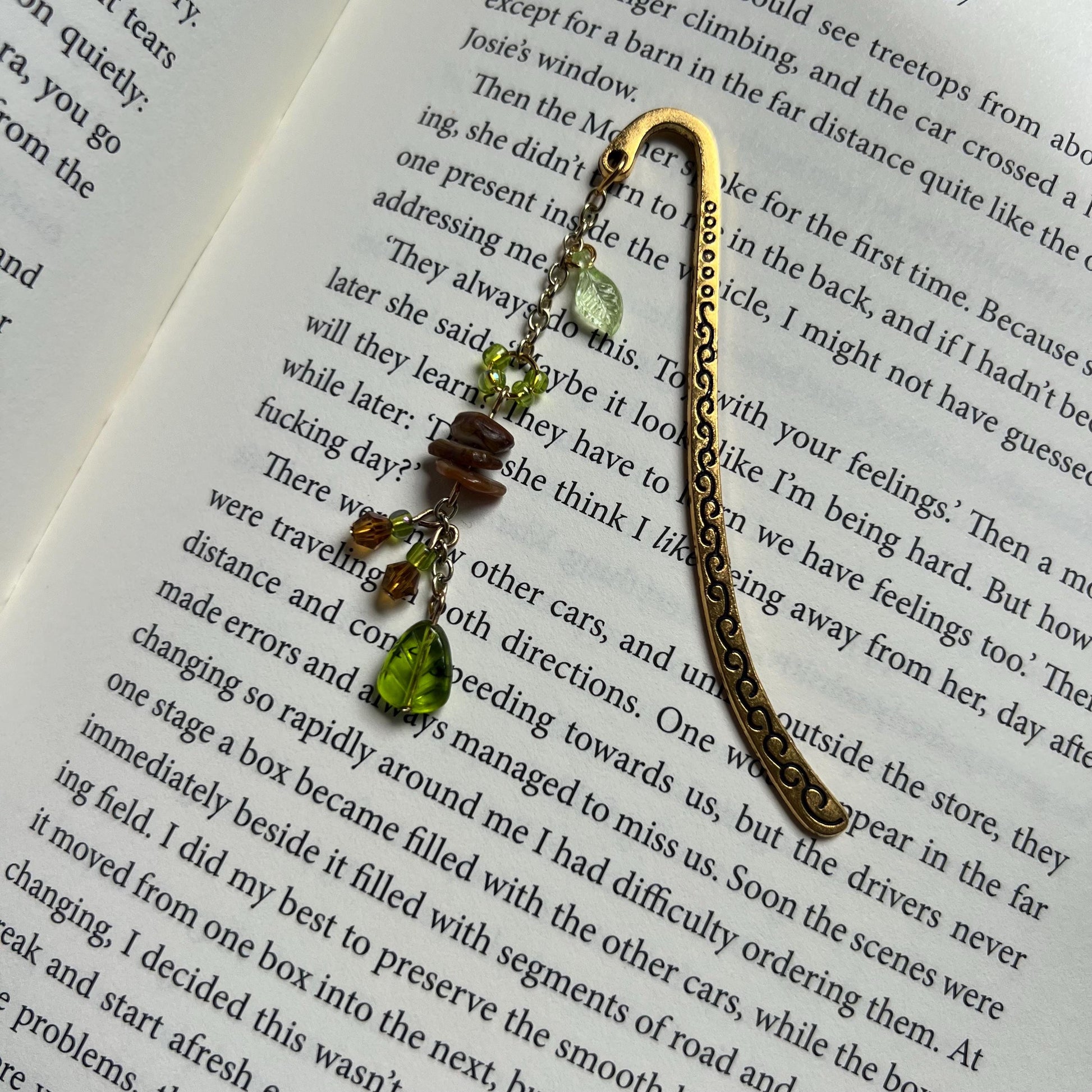 Customizable Fairycore Bookmark with Handmade Clay Mushrooms – Cottagecore Beaded Bookmark – Gold or Silver