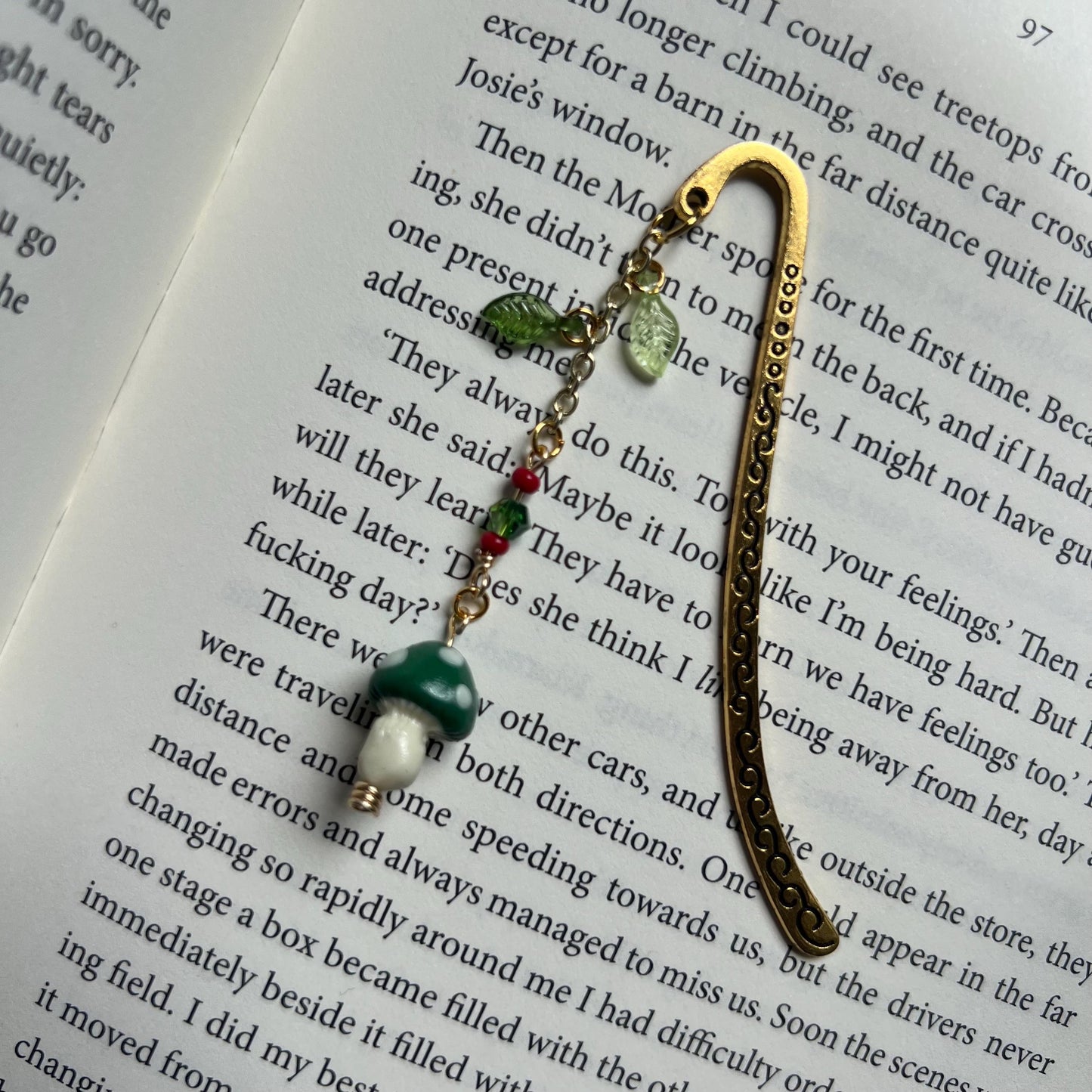 Customizable Fairycore Bookmark with Handmade Clay Mushrooms – Cottagecore Beaded Bookmark – Gold or Silver